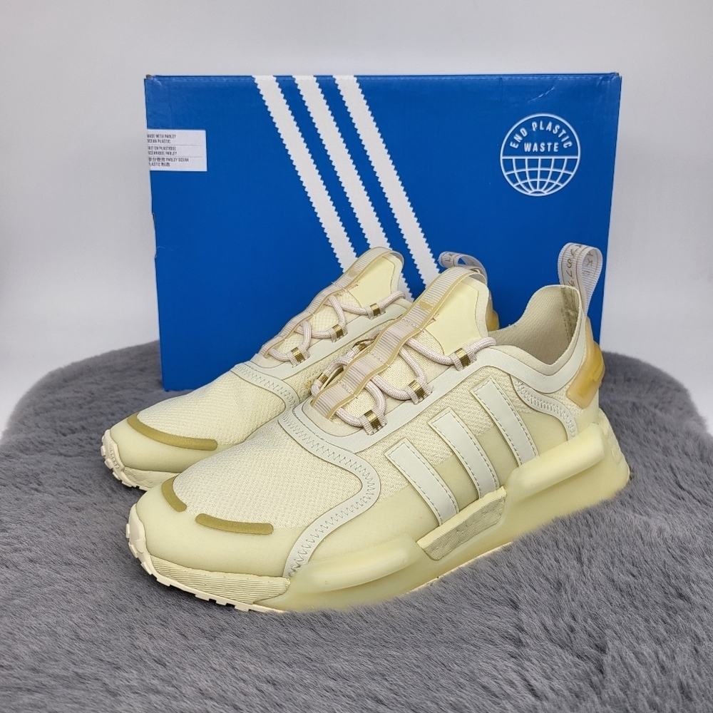 New adidas NMD_V3 Women's Running Shoes Size 8.5